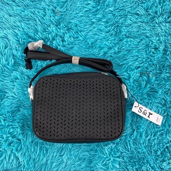 Summer & Rose Delilah Laser Cut Crossbody in Black. PVC. Summer, casual - Picture 3 of 8